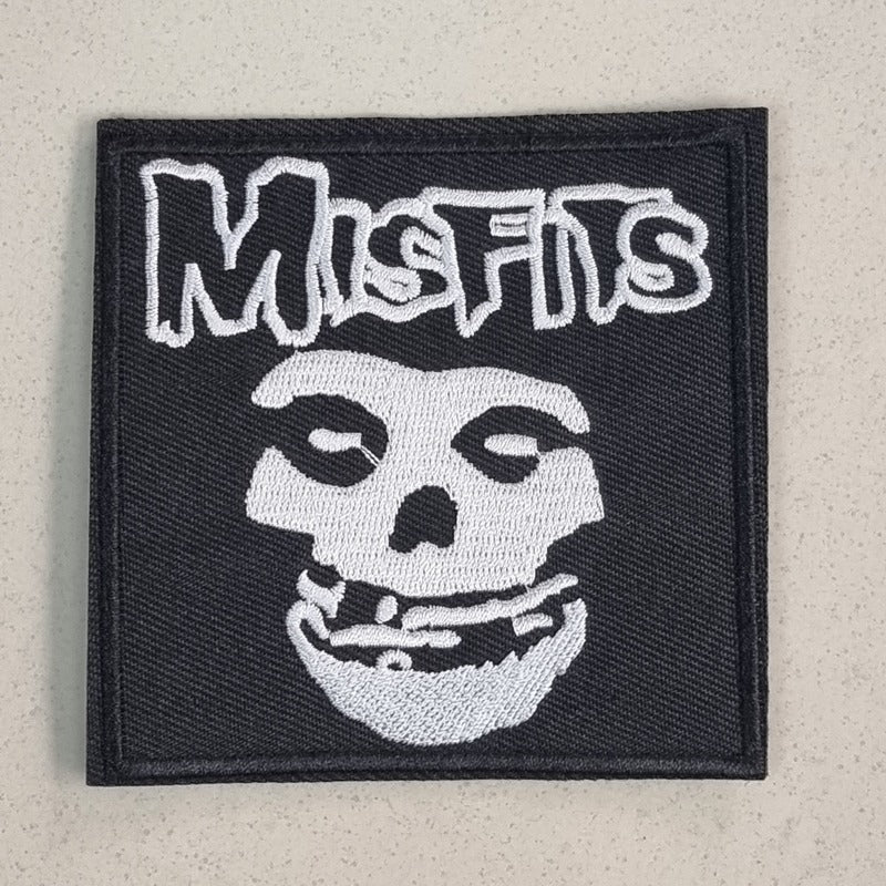 misfits-skull-square-patch-thermocollant-noir image 1