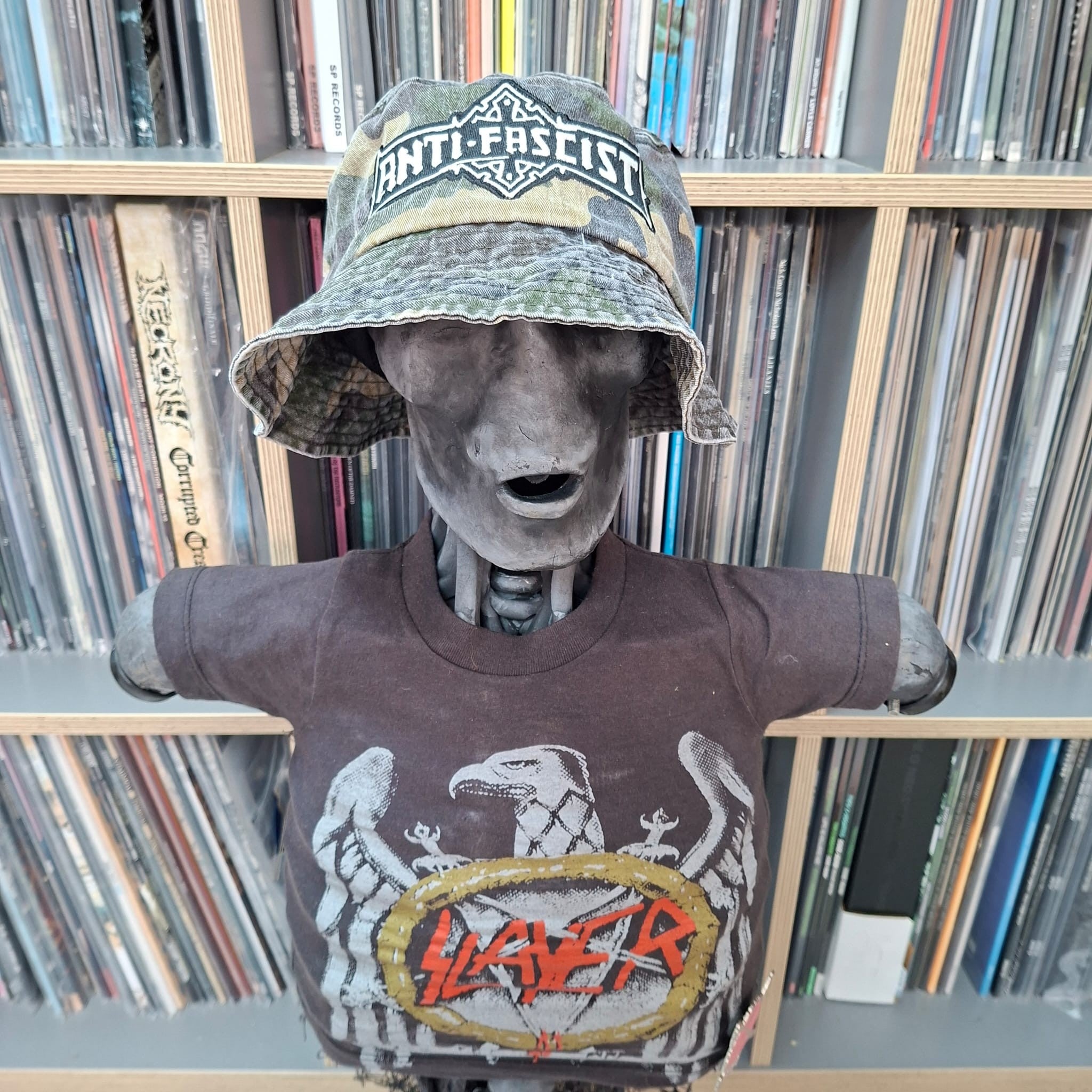 783punx-anti-fascist-bolt-thrower-bob-bucket-hat-camo-vert-phospho image 3