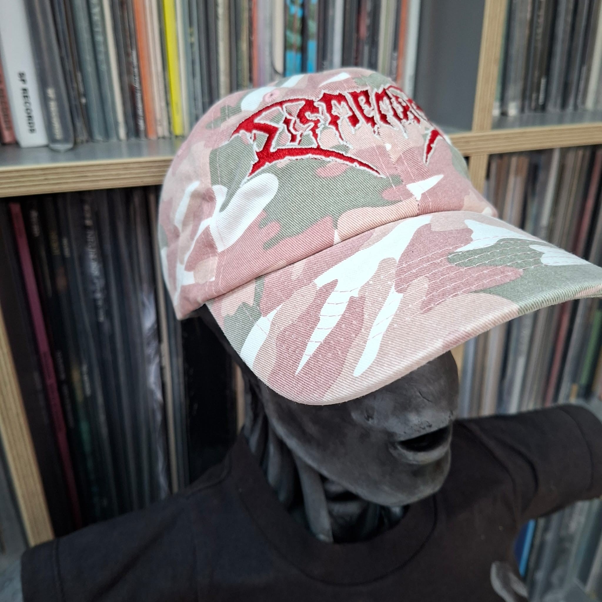 dismember-logo-casquette-dad-cap-camo-rose-brod-e image 2