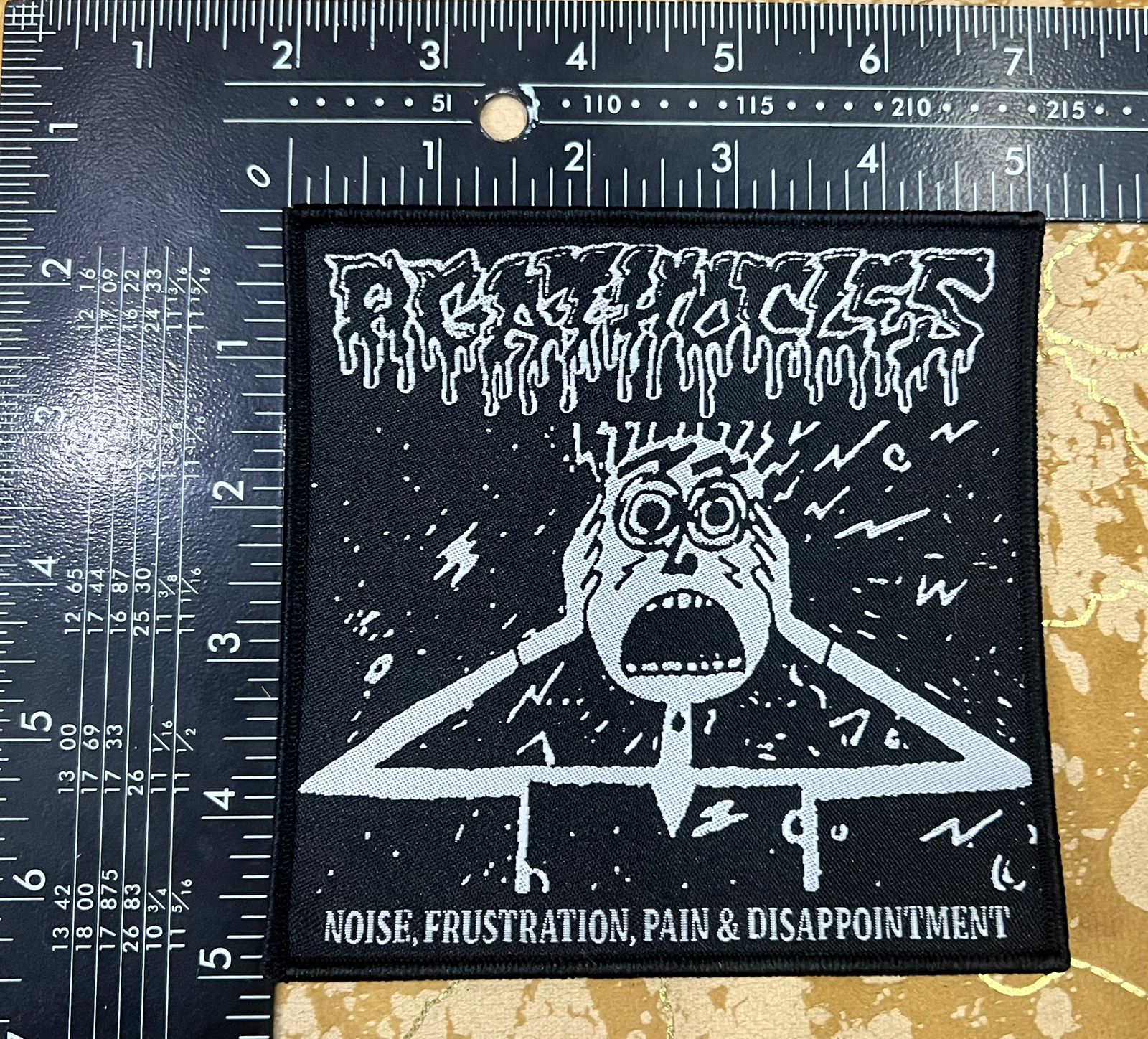 agathocles-noise-patch-tiss-bord-noir image 4