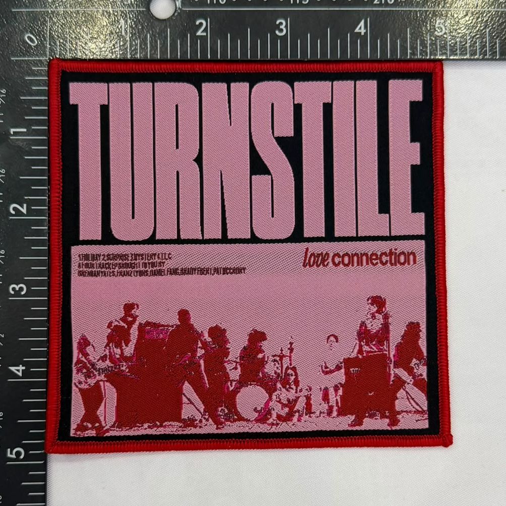 turnstile-love-connection-patch-bordure-rouge-hardcore image 3