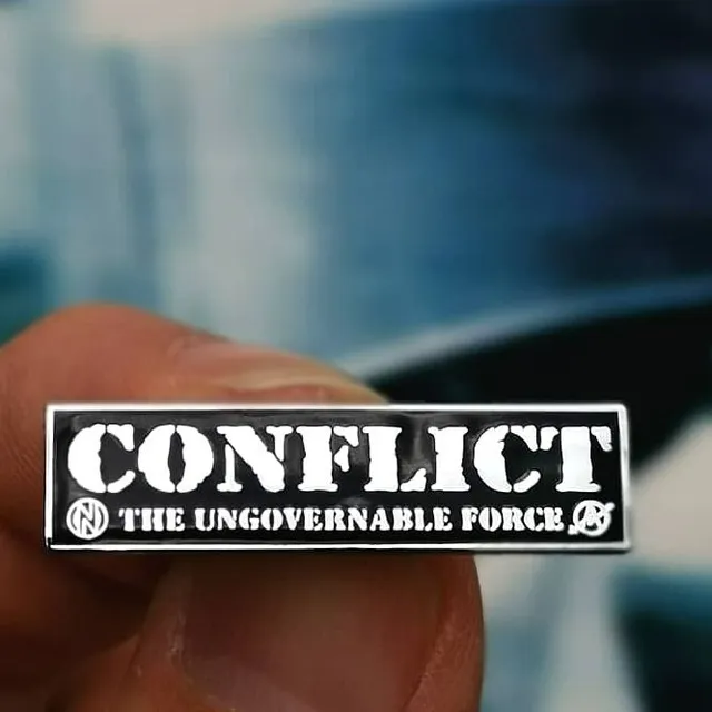 conflict-the-ungovernable-force-pin-s-mail-petit image 1
