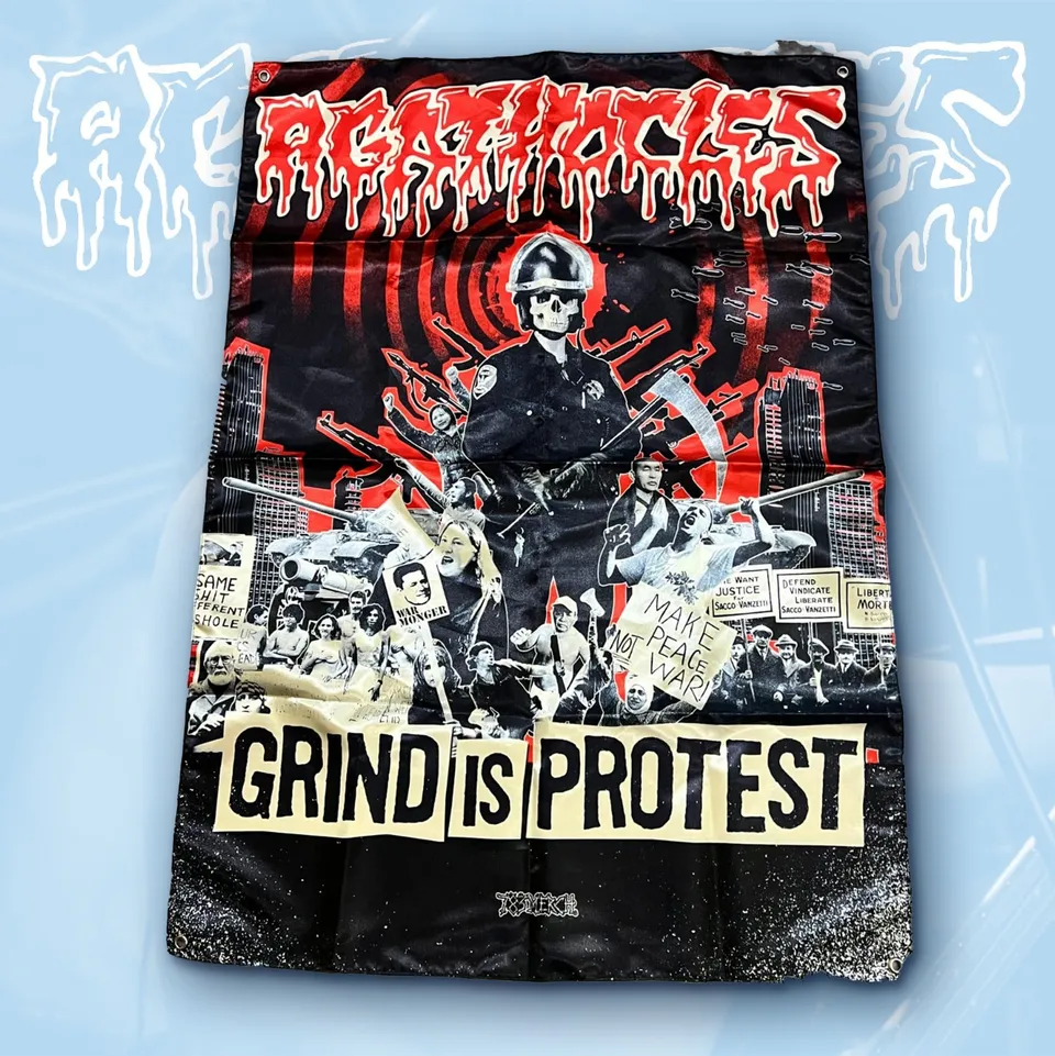 agathocles-grind-is-protest-drapeau-mural-100x70-illets image 1