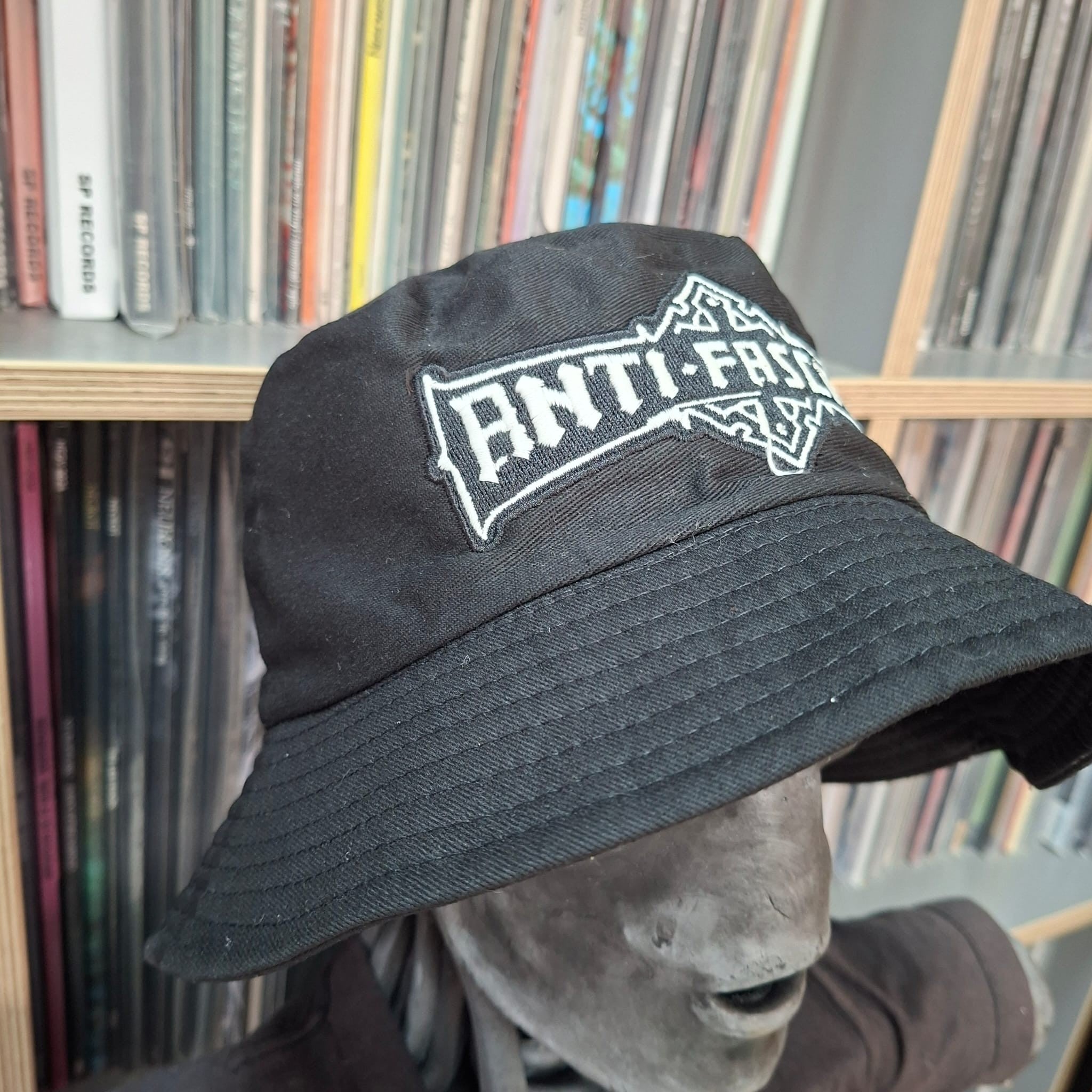 783punx-anti-fascist-bolt-thrower-bob-bucket-hat-noir-phosphorescent image 2