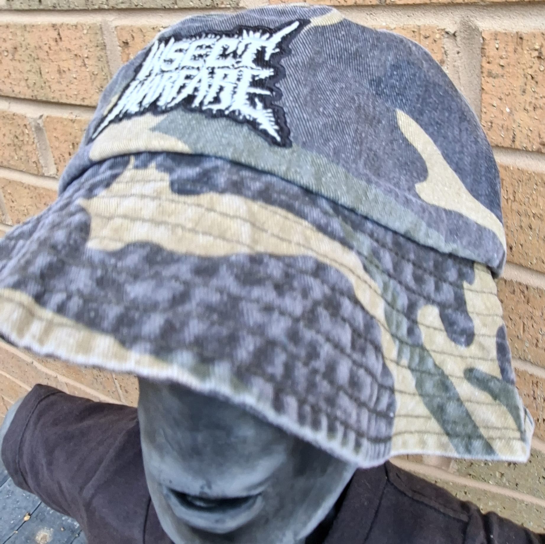 insect-warfare-logo-phosphorescent-bob-camo-vert image 3