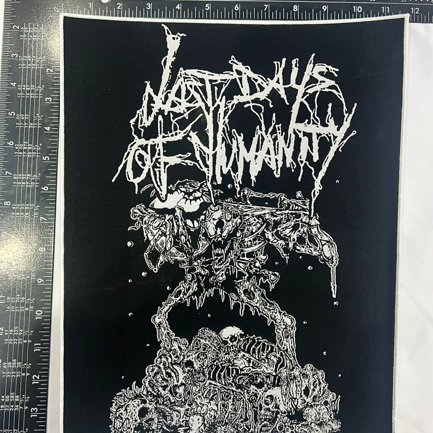 last-days-of-humanity-backpatch-tiss-dos-bordure-noire image 8