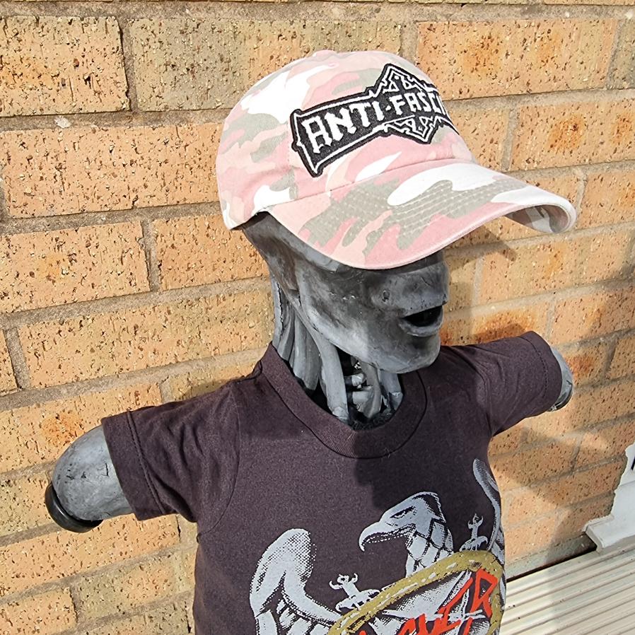 anti-fascist-bolt-thrower-casquette-dad-cap-camo-rose-fluo image 2