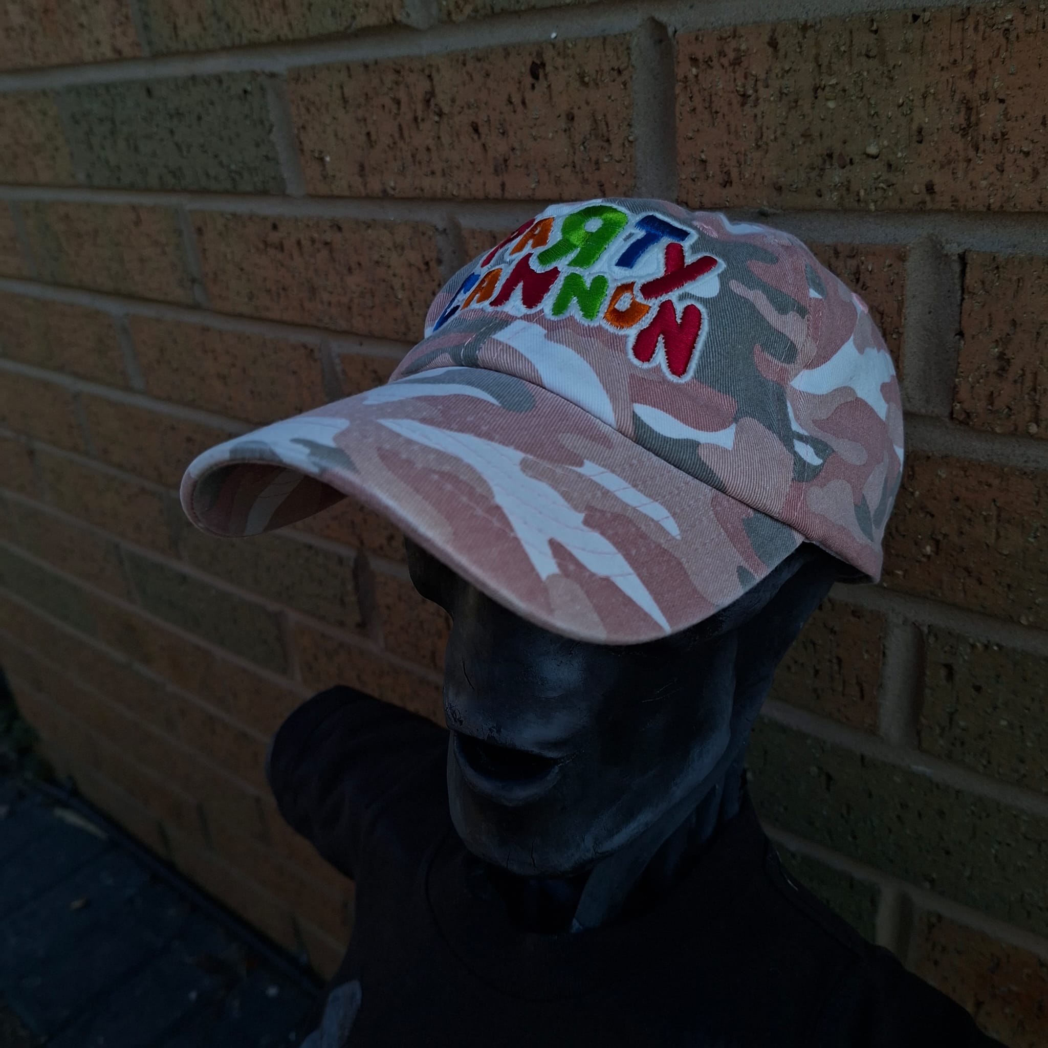 party-cannon-logo-glow-casquette-dad-cap-camo-rose image 4