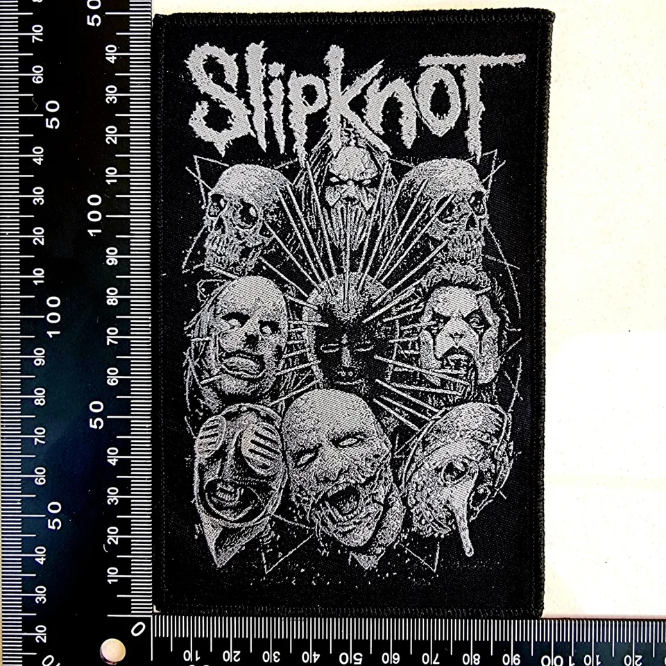 slipknot-masked-slipknot-cusson-tiss-noir-coudre image 1