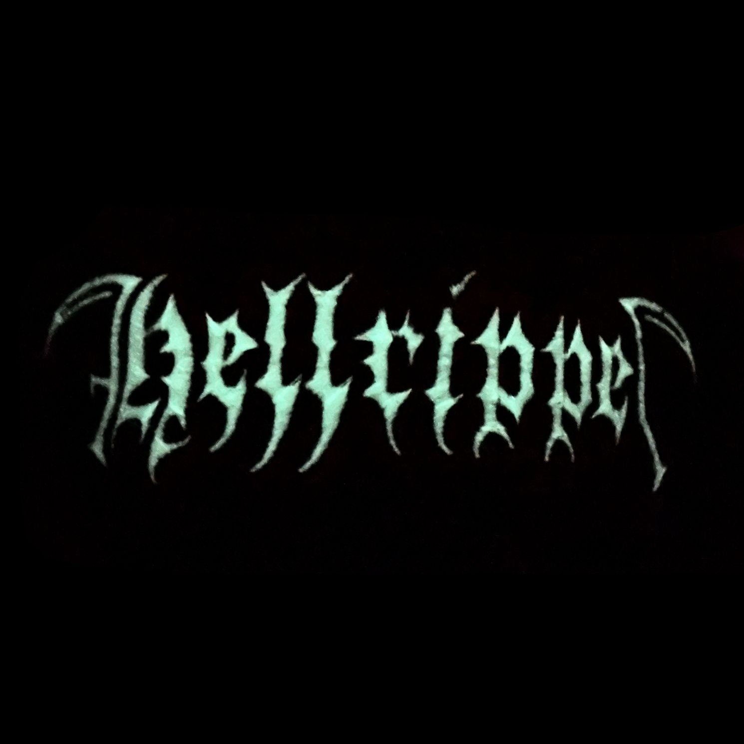 hellripper-scythe-logo-casquette-trucker-blanche-phosphorescente image 3