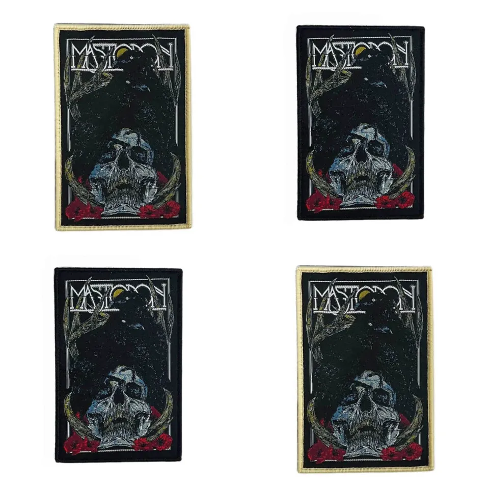mastodon-crystal-skull-cusson-tiss-bordure-noire image 1