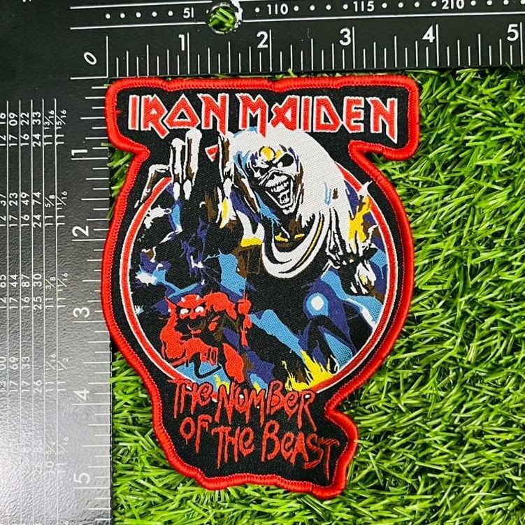 iron-maiden-number-of-the-beast-patch-bordure-rouge image 7
