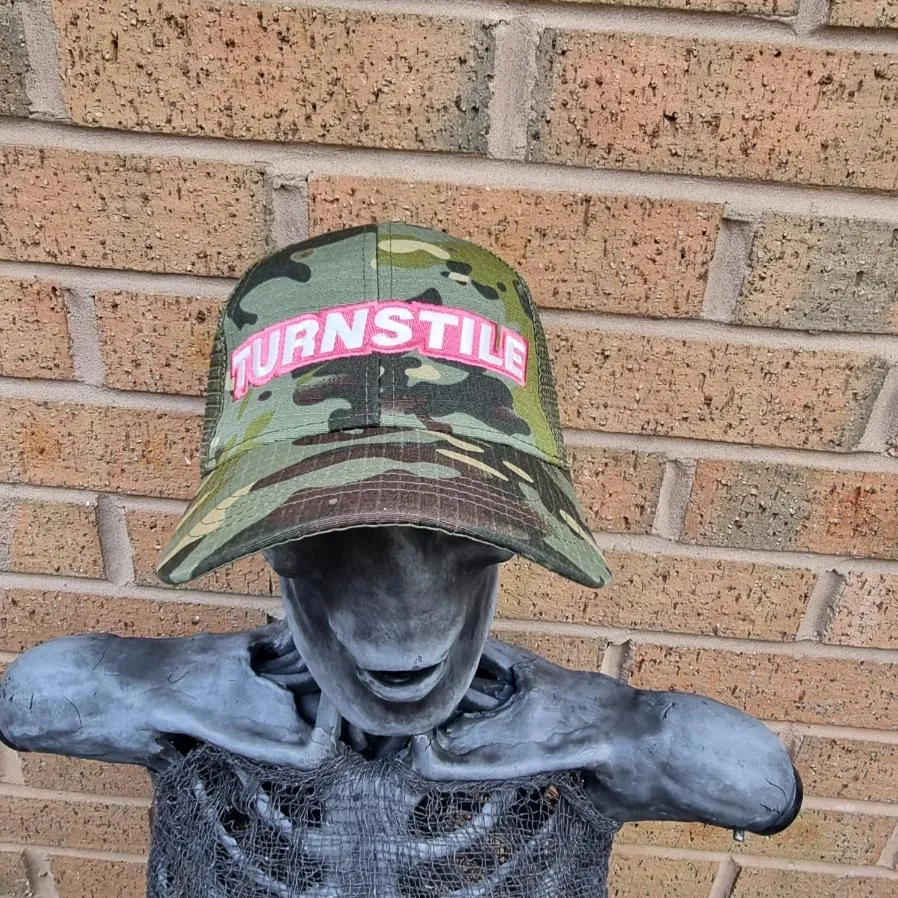 783punx-turnstile-logo-casquette-trucker-camo-phosphorescente image 1
