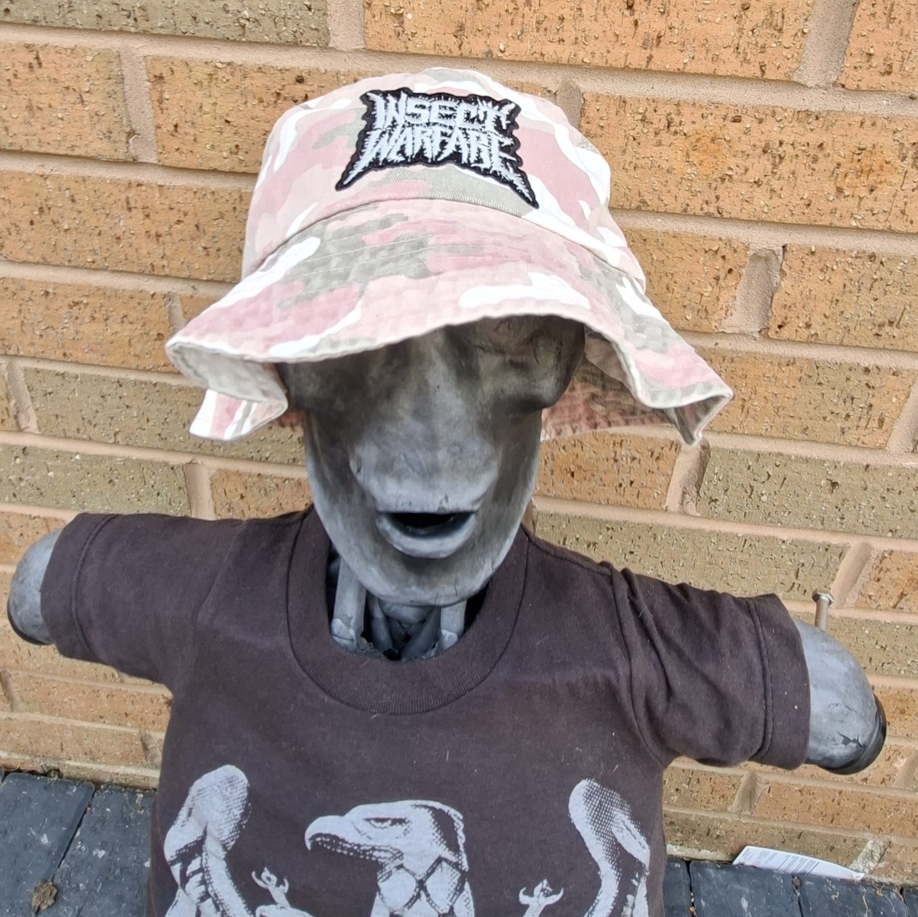 insect-warfare-logo-bob-bucket-hat-camo-rose-phosphorescent image 4