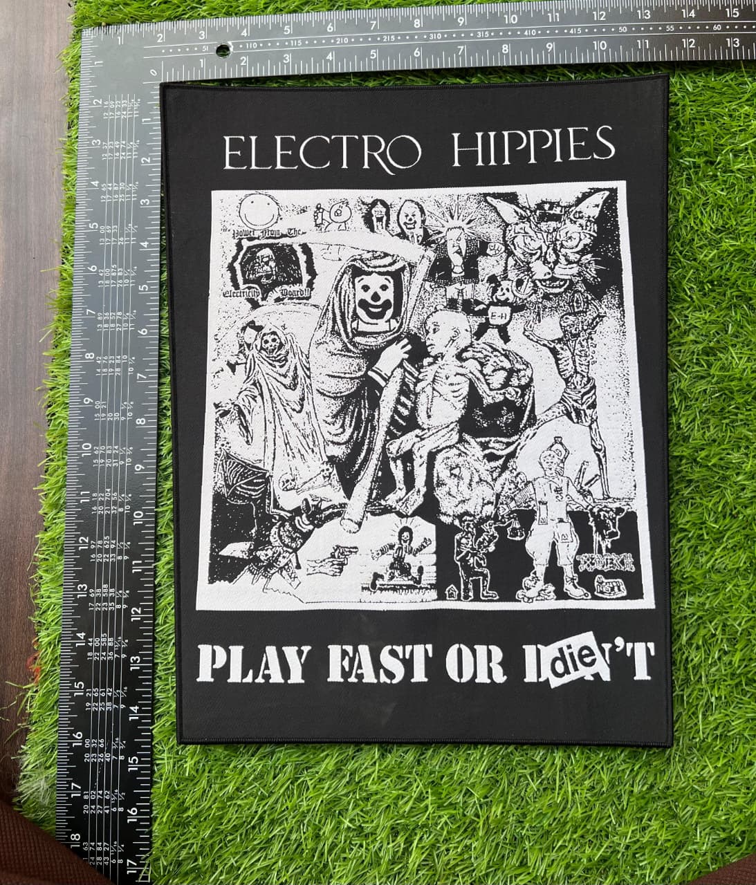 electro-hippies-play-fast-or-die-backpatch-dos-tiss image 2