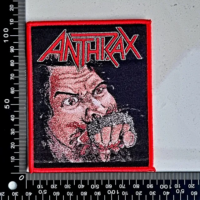 anthrax-fistful-of-metal-patch-tiss-bordure-rouge image 1