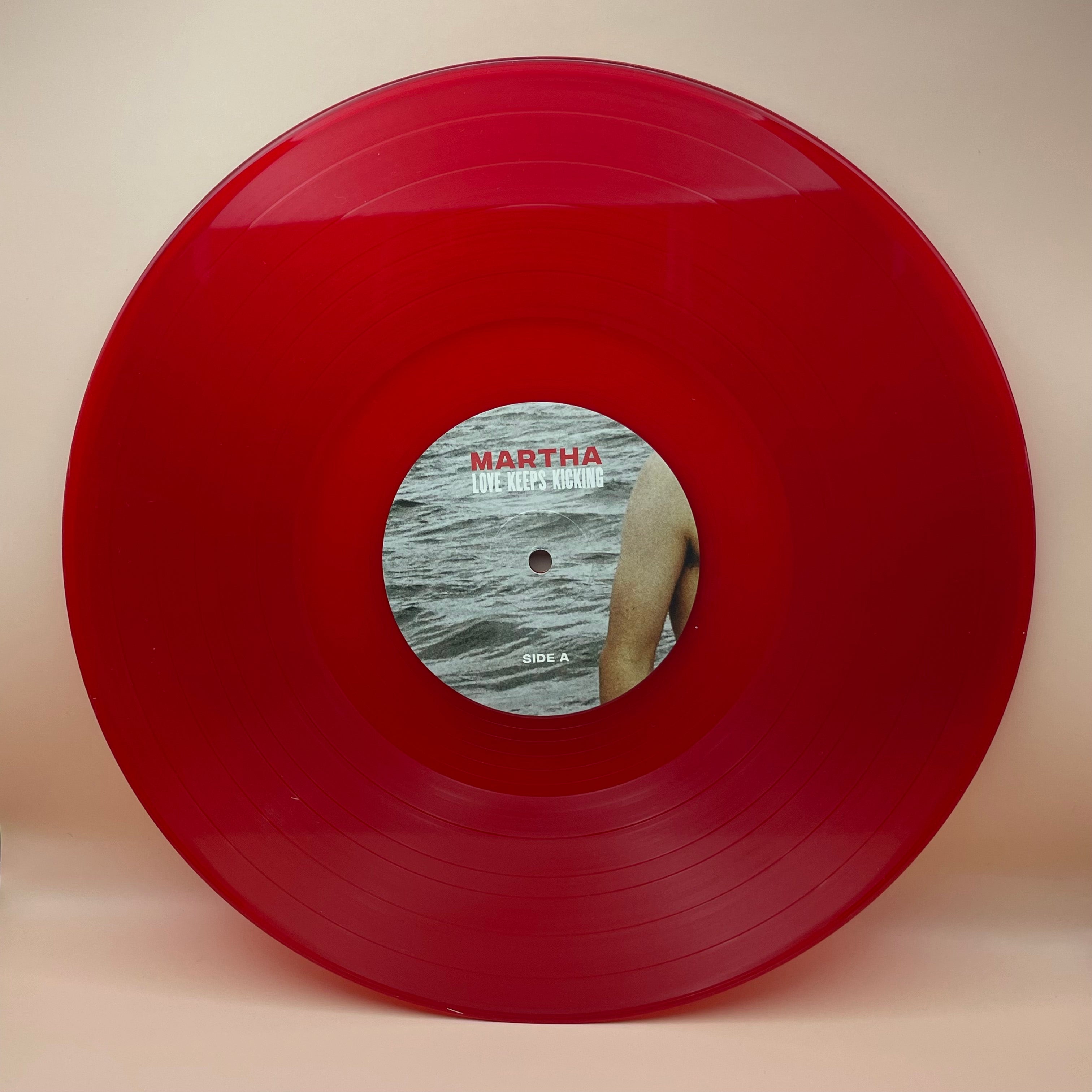 big-scary-monsters-martha-love-keeps-kicking-vinyle-lp-rouge image 3