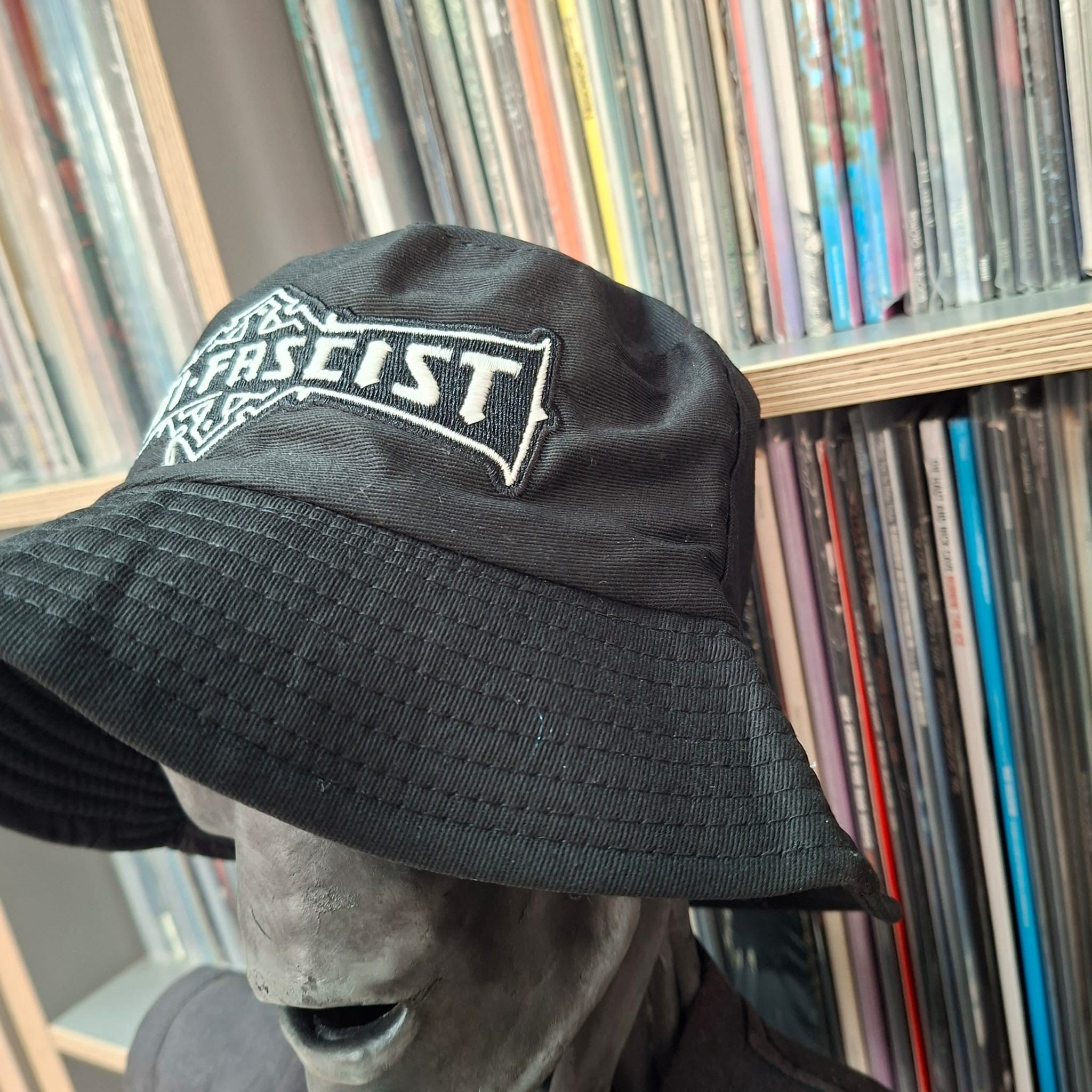 783punx-anti-fascist-bolt-thrower-bob-bucket-hat-noir-phosphorescent image 4
