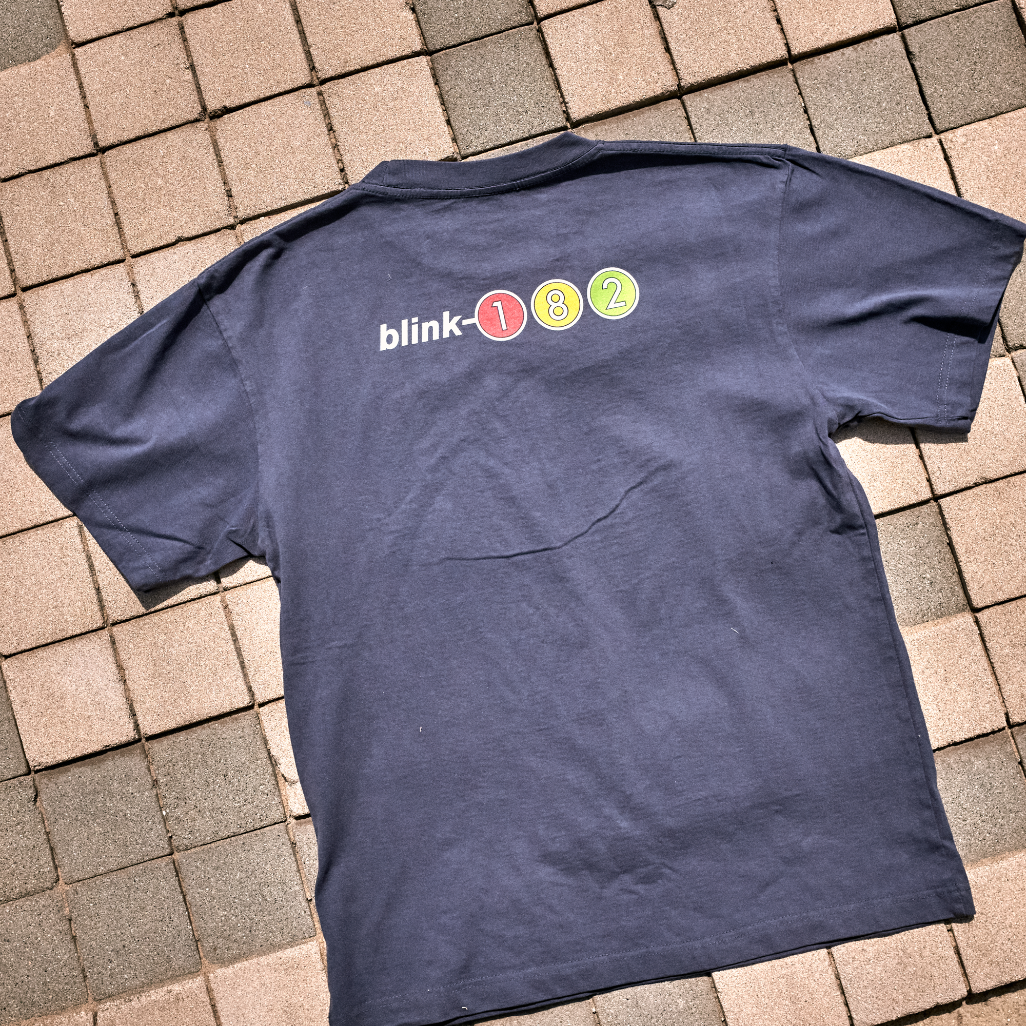 blink-182-pleasures-bunny-peek-t-shirt-bleu-marine image 5