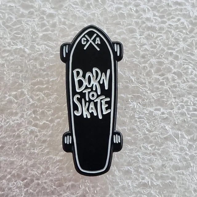 783punx-enamel-pins-born-to-skate-pin-mail-30-mm image 1