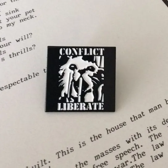 conflict-liberate-pin-s-mail-27mm-punk image 1