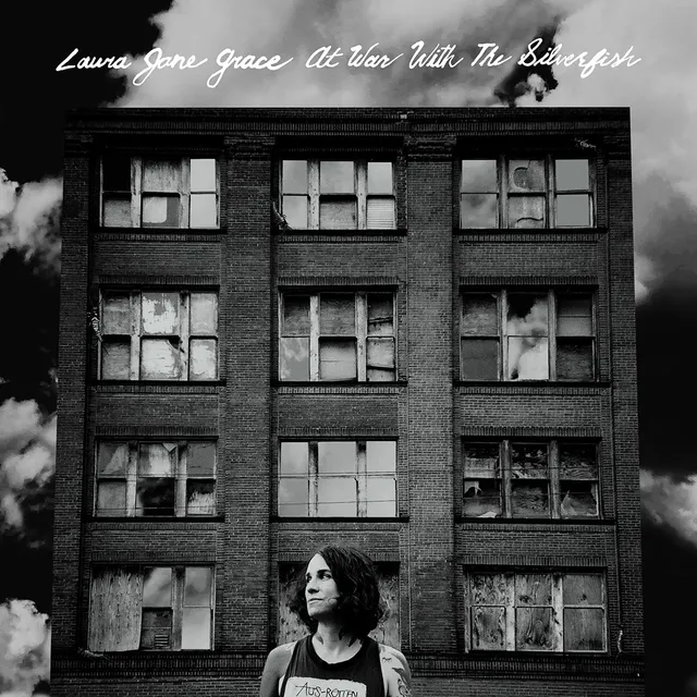 big-scary-monsters-laura-jane-grace-at-war-with-silverfish-vinyle-10-gris image 1