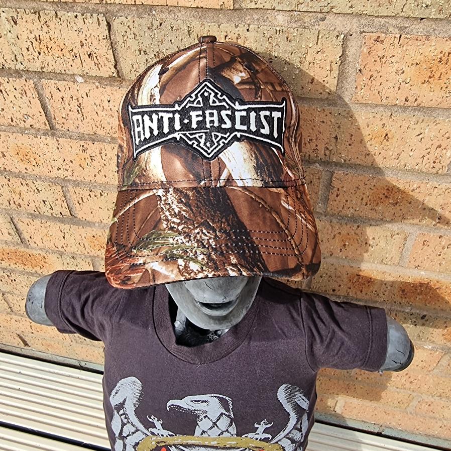 anti-fascist-bolt-thrower-tribute-casquette-camo-feuille image 2