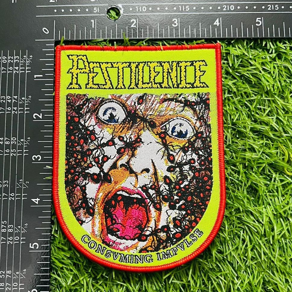 pestilence-consuming-impulse-patch-tiss-bordure-rouge image 7