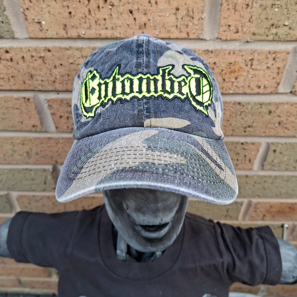 entombed-logo-glow-in-the-dark-casquette-camo-vert-dad-cap image 1