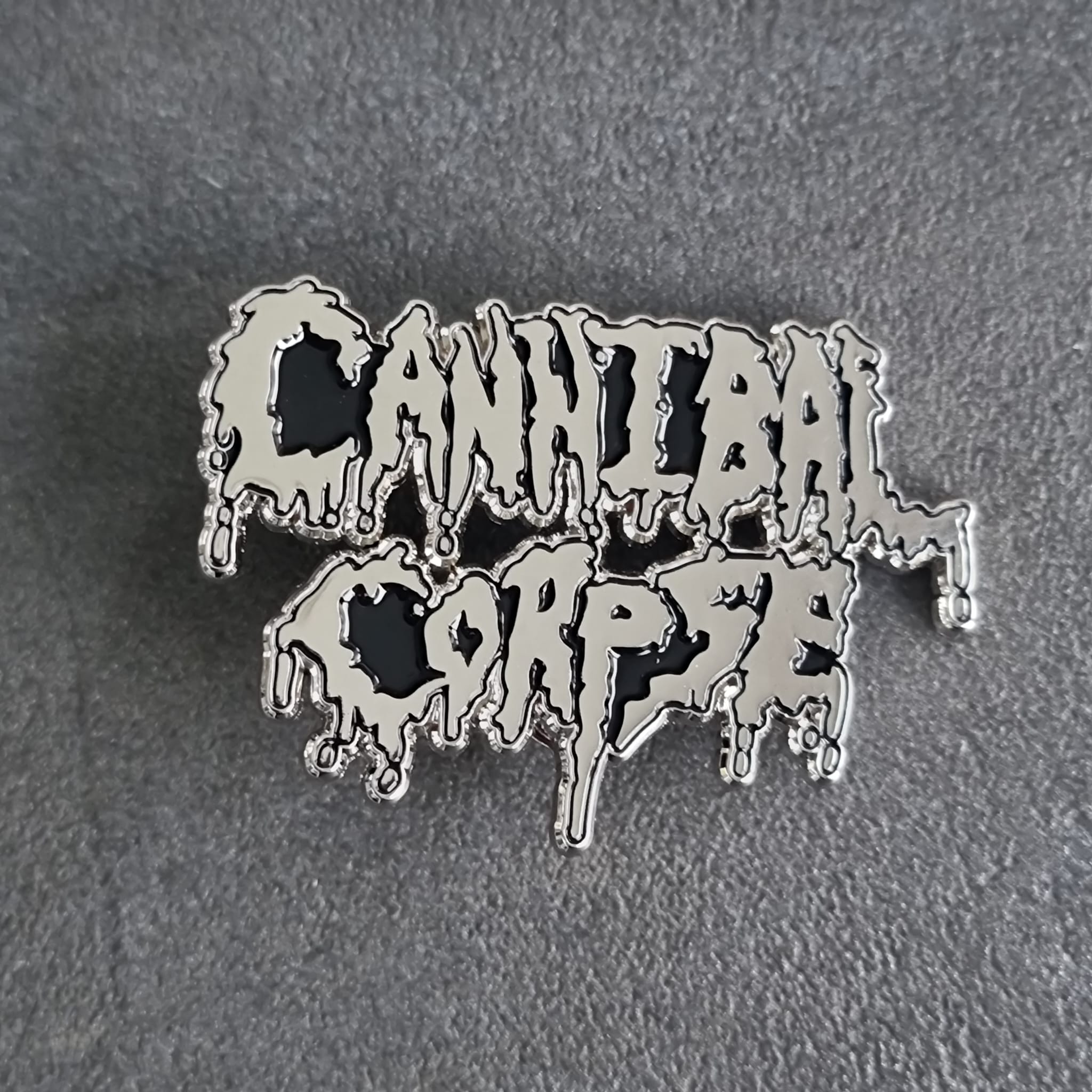 cannibal-corpse-old-logo-pin-s-mail-55mm-death-metal image 1