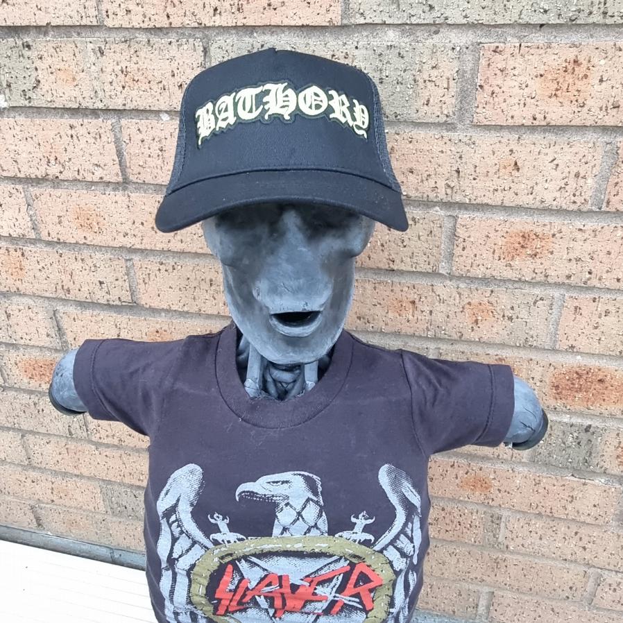 bathory-logo-glow-in-the-dark-casquette-trucker-brod-e-jaune image 3