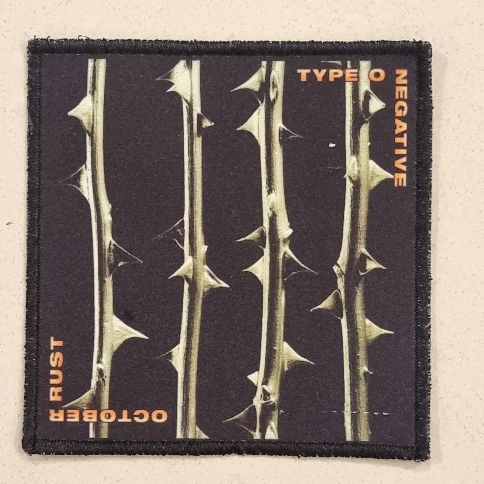 type-o-negative-october-rust-patch-petit-cusson-gothique image 1