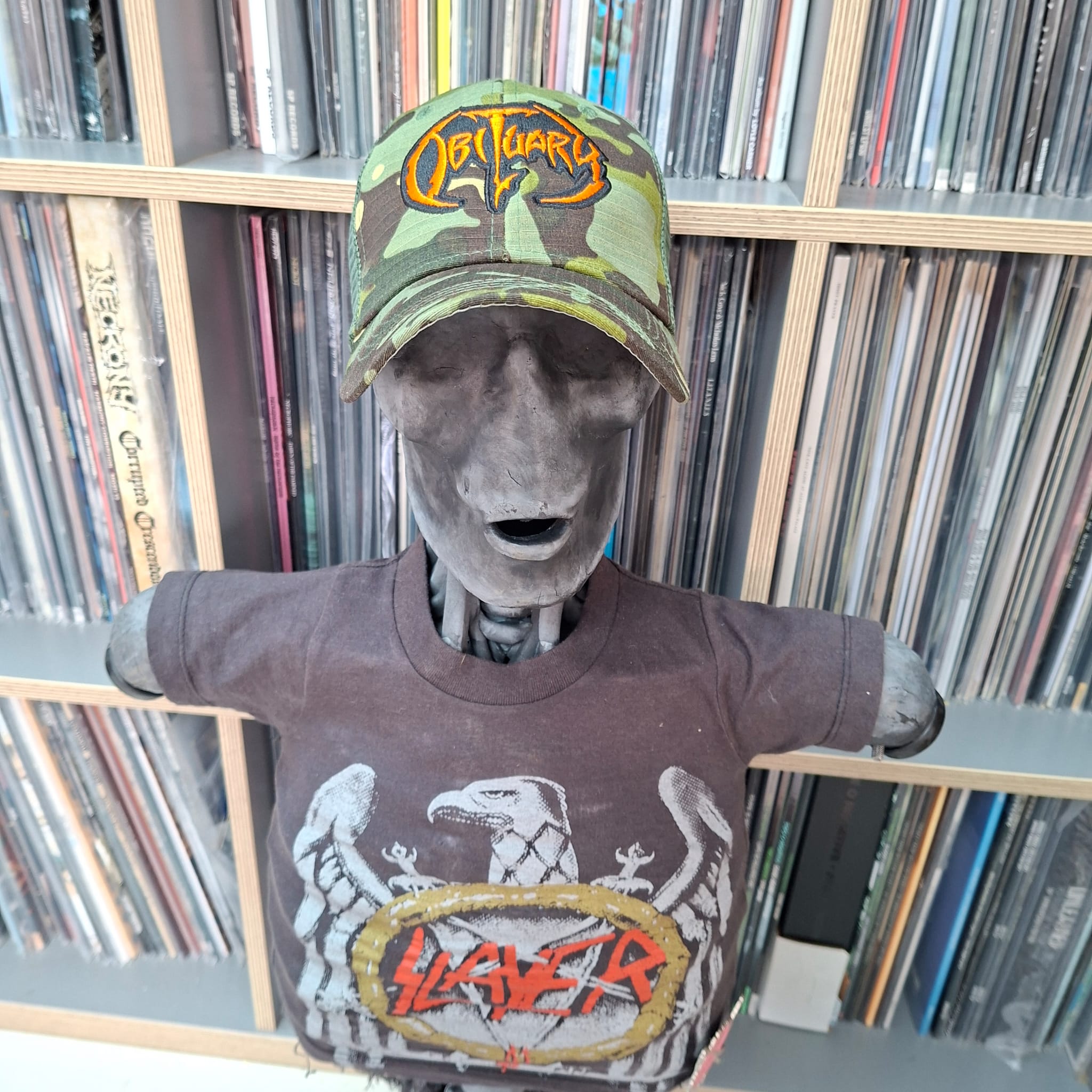 obituary-logo-orange-casquette-trucker-camo-vert image 5