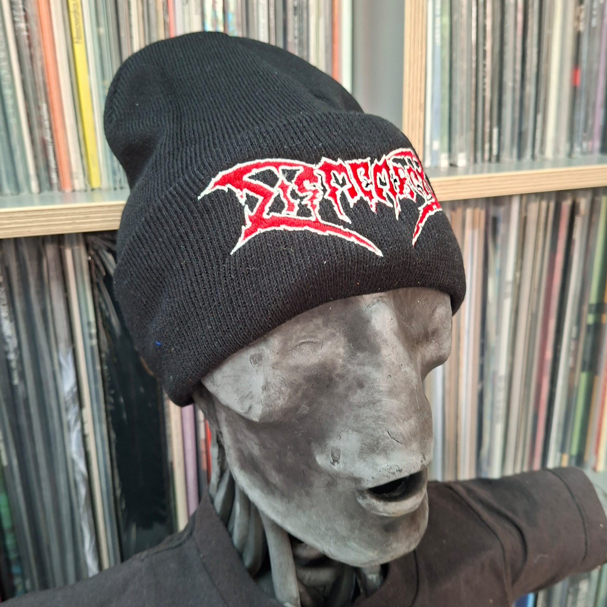 dismember-logo-bonnet-noir-brod-logo-rouge image 3