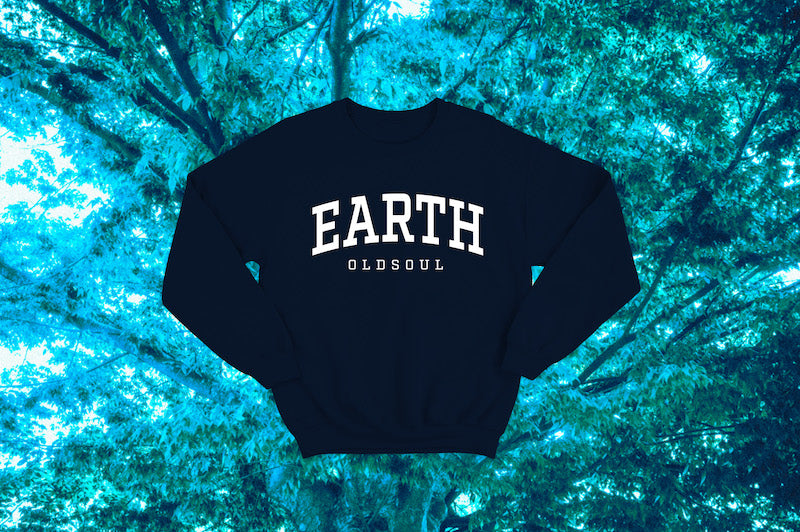 oldsoul-earth-university-sweat-crewneck-bleu-marine-imprim image 1