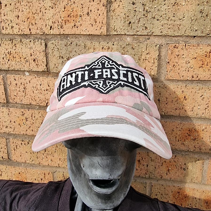 anti-fascist-bolt-thrower-casquette-dad-cap-camo-rose-fluo image 4