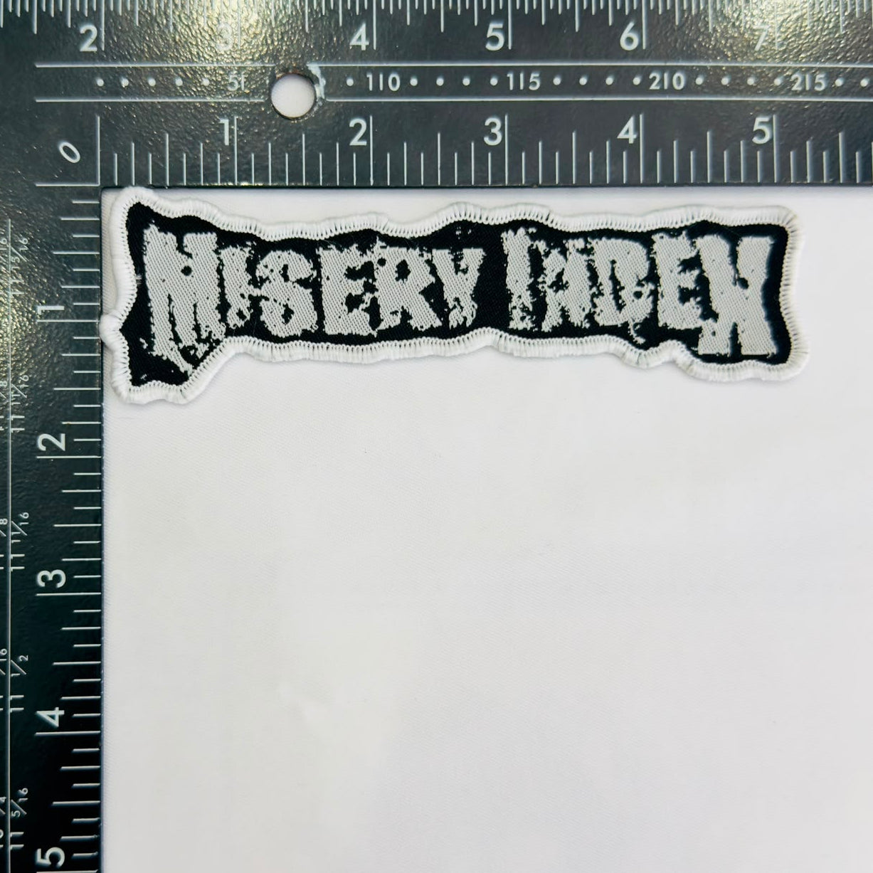 783punx-small-patch-misery-index-logo-blanc-bordure-noire image 5