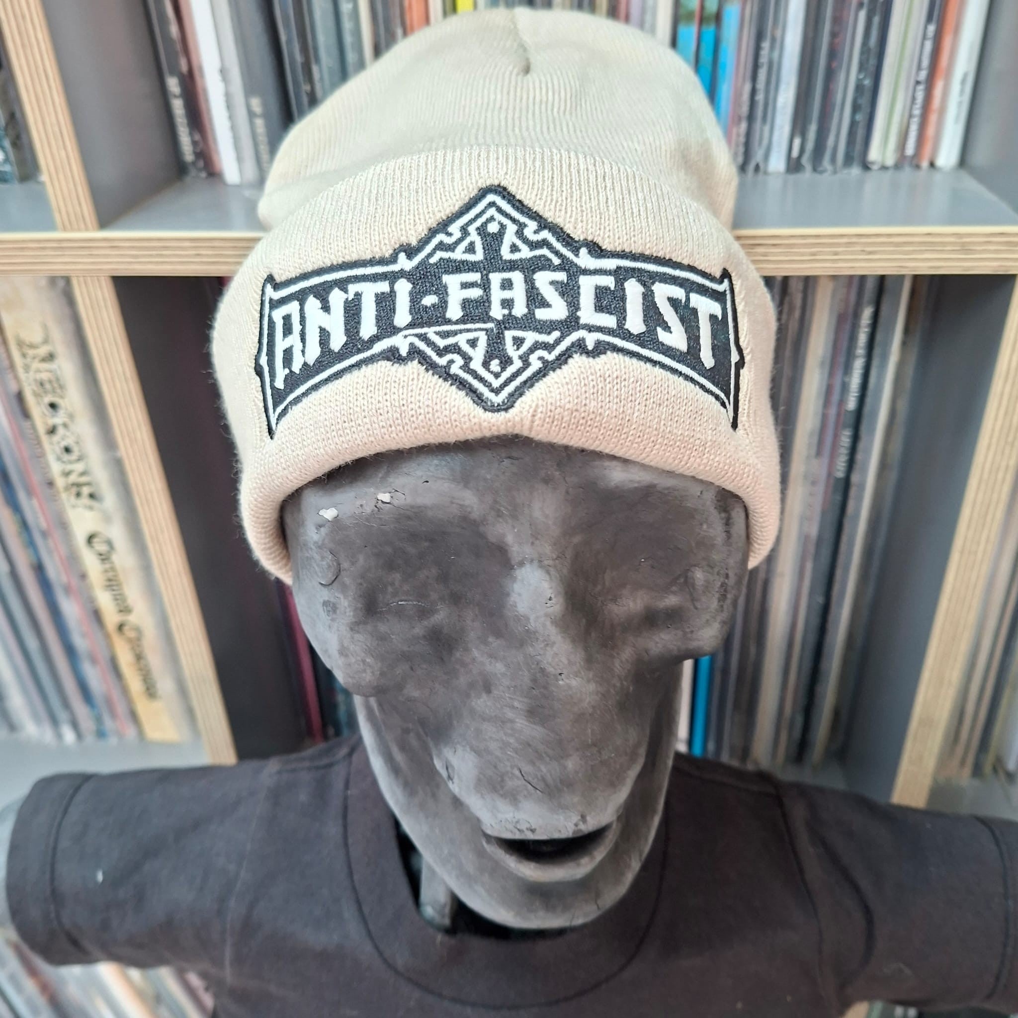 anti-fascist-bolt-thrower-tribute-bonnet-beige-phosphorescent image 1
