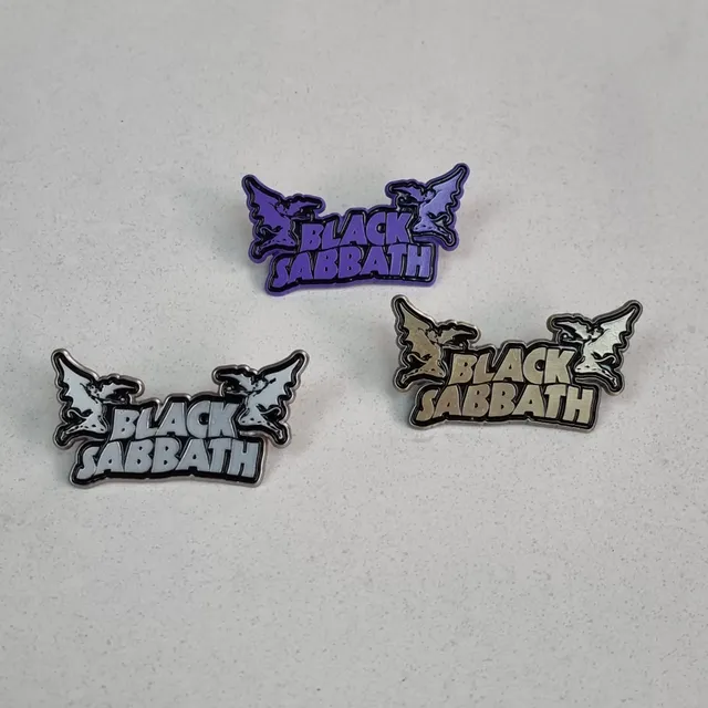 black-sabbath-logo-pin-s-mail-violet-58-mm image 1
