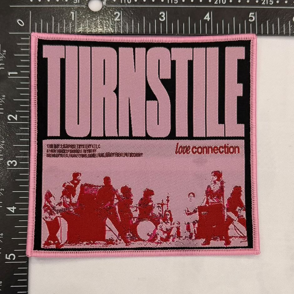 turnstile-love-connection-patch-bordure-rouge-hardcore image 5