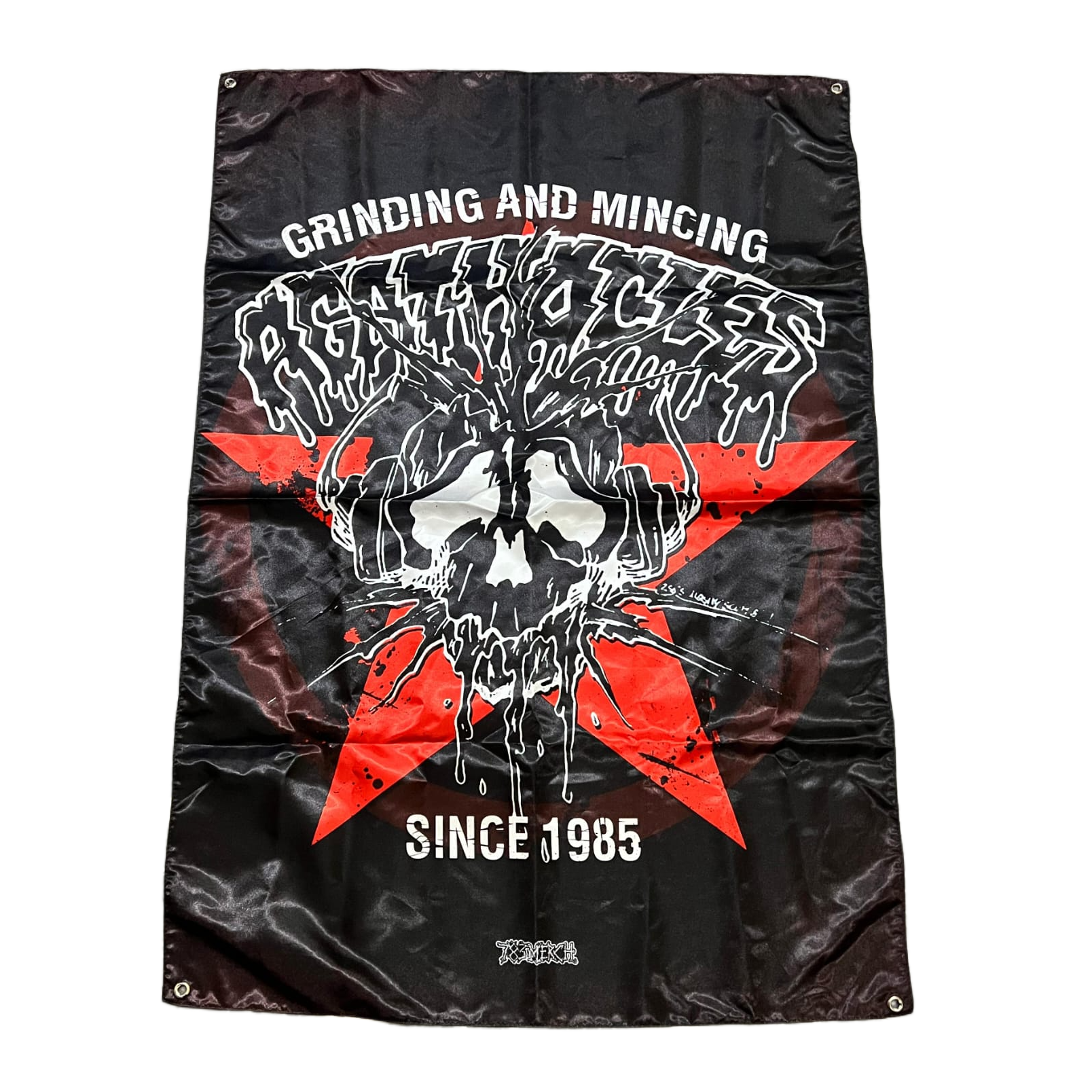 agathocles-grinding-n-mincing-drapeau-tissu-100x70 image 2