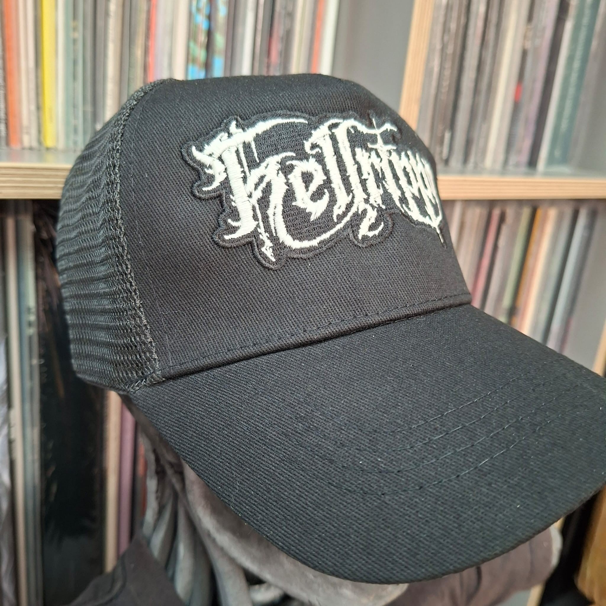 hellripper-logo-casquette-trucker-phosphorescente-glow-in-the-dark image 5