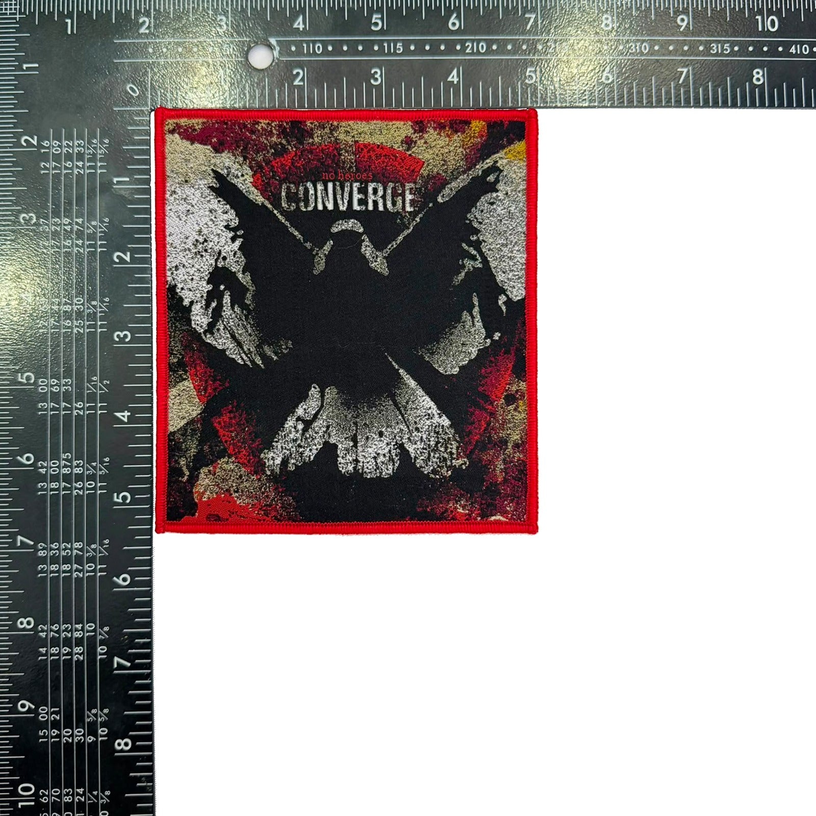 783punx-converge-no-heroes-petit-patch-tiss-bord-rouge image 3