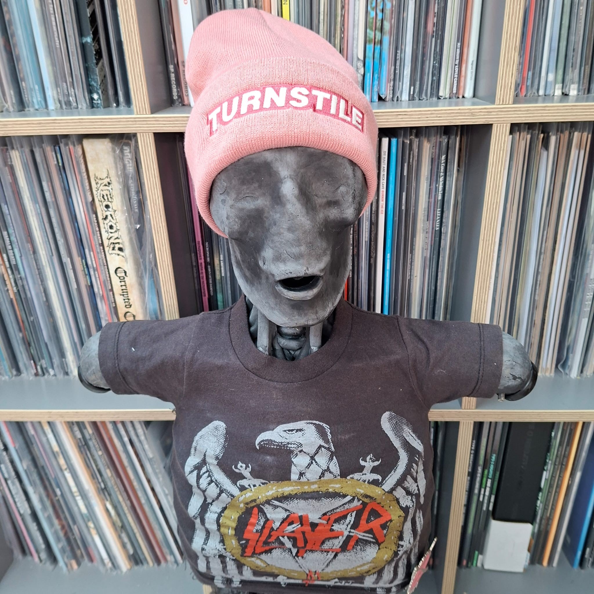 turnstile-logo-bonnet-rose-phosphorescent image 4