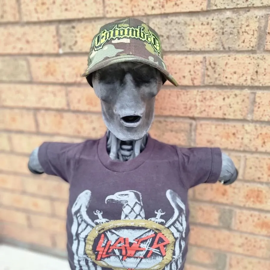 783punx-entombed-logo-casquette-trucker-camo-phospho image 1