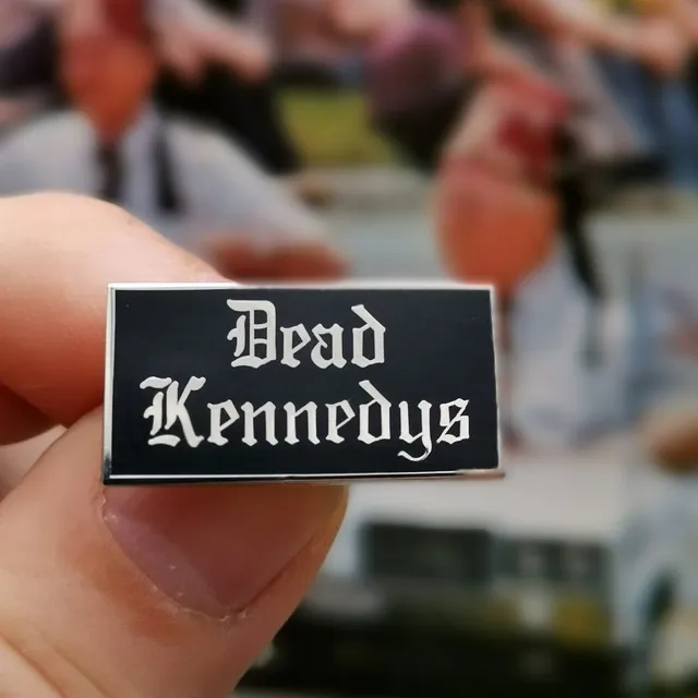 783punx-dead-kennedys-text-pin-s-mail-petit-26mm image 1