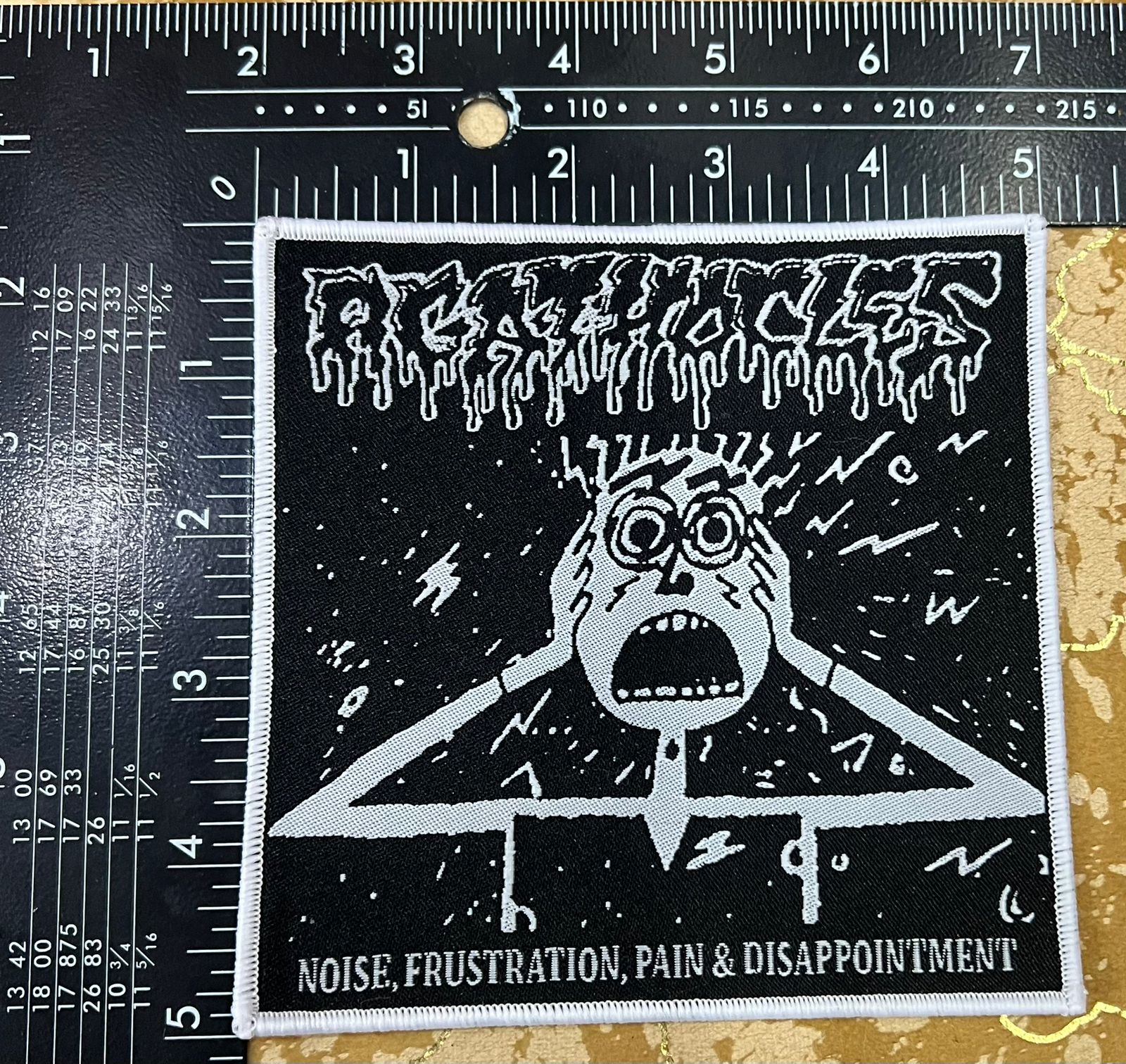 agathocles-noise-patch-tiss-bord-noir image 5