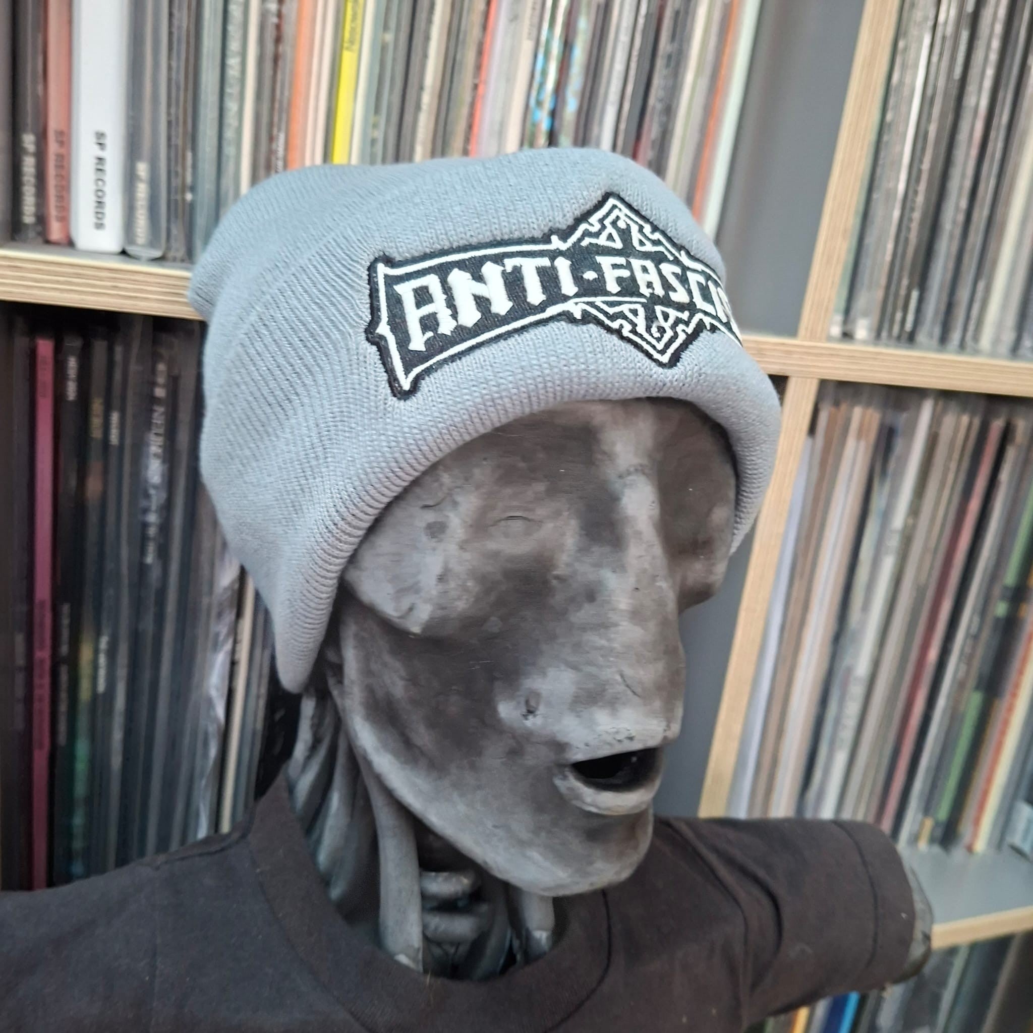 783punx-anti-fascist-bolt-thrower-beanie-bonnet-gris-phosphorescent image 4