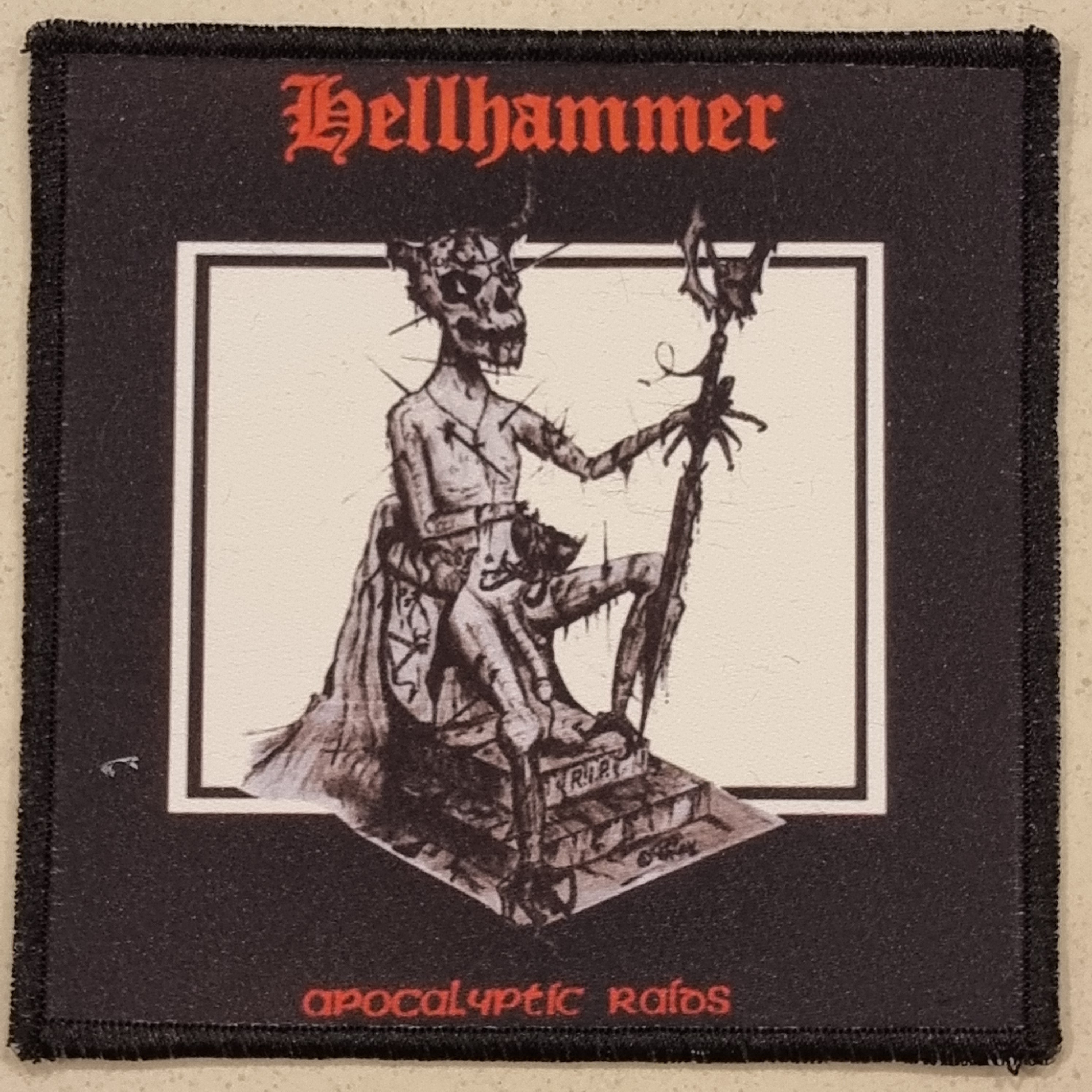 hellhammer-apocalyptic-raids-patch-tiss-metal-coudre image 1