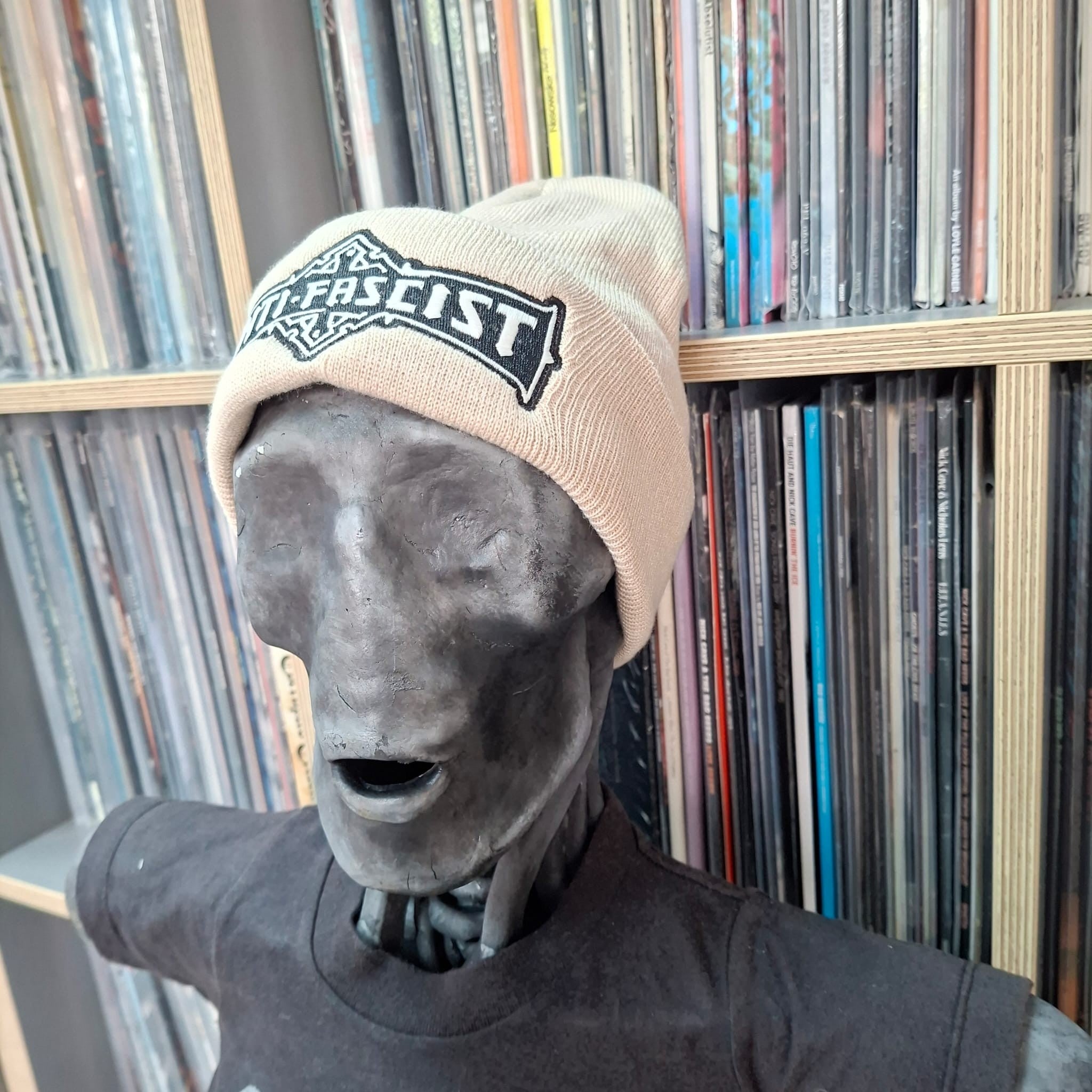 anti-fascist-bolt-thrower-tribute-bonnet-beige-phosphorescent image 2